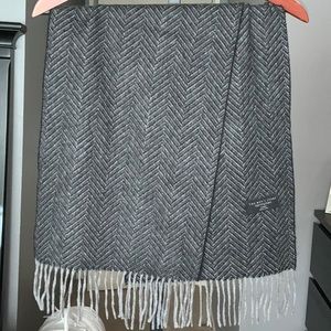 The Men’s Shop by Bloomingdales Cashmere Scarf